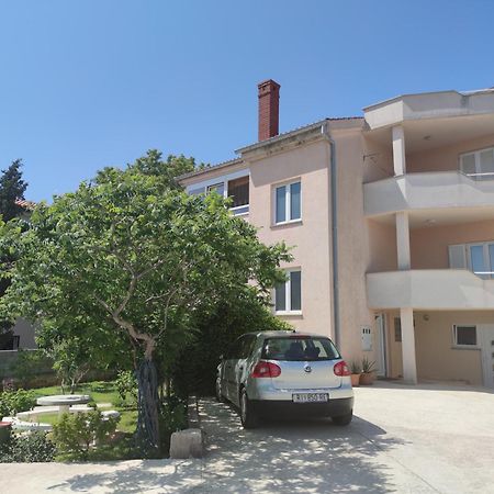 קרק Apartments Dijana מראה חיצוני תמונה