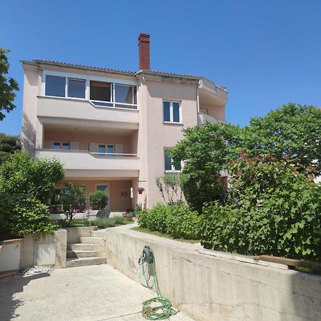 קרק Apartments Dijana מראה חיצוני תמונה
