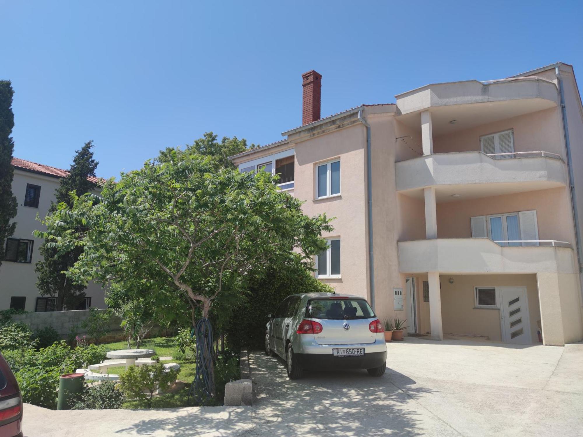 קרק Apartments Dijana מראה חיצוני תמונה