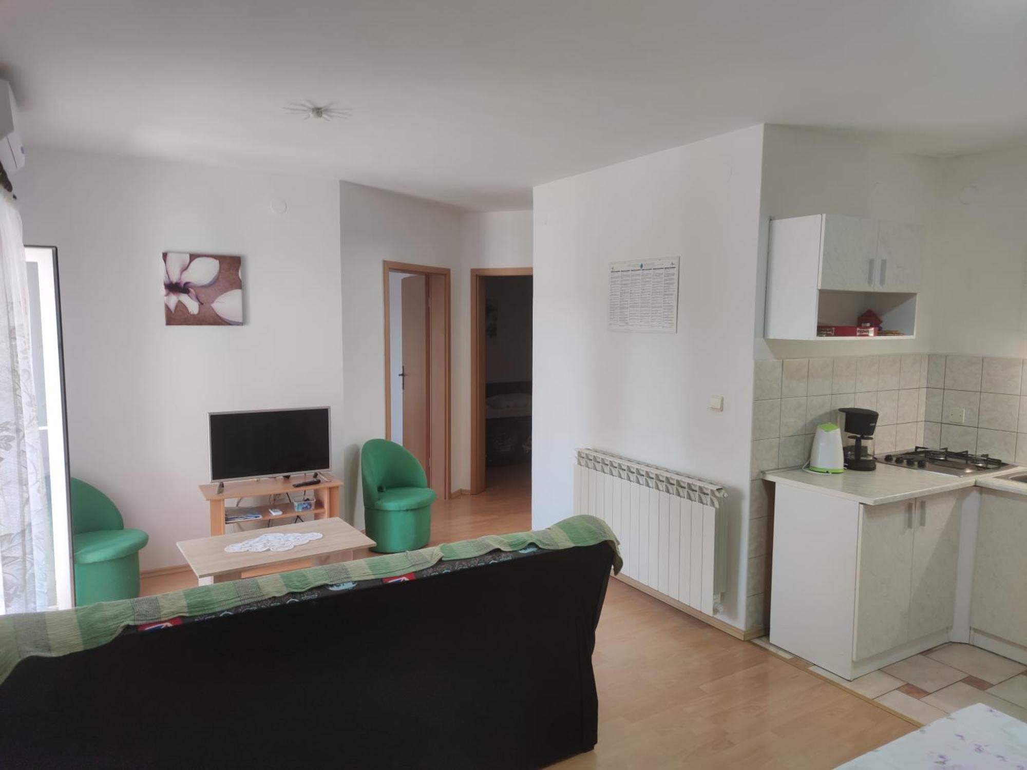 קרק Apartments Dijana מראה חיצוני תמונה