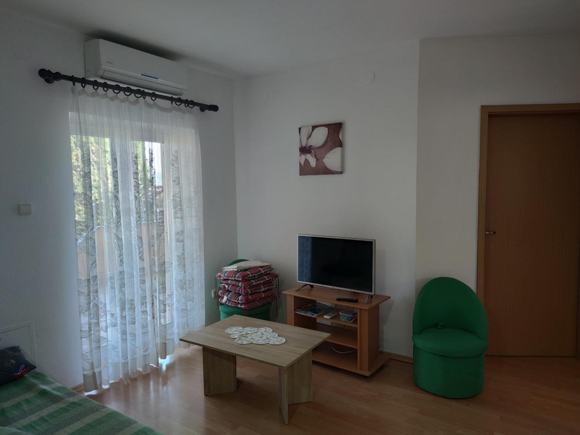 קרק Apartments Dijana מראה חיצוני תמונה