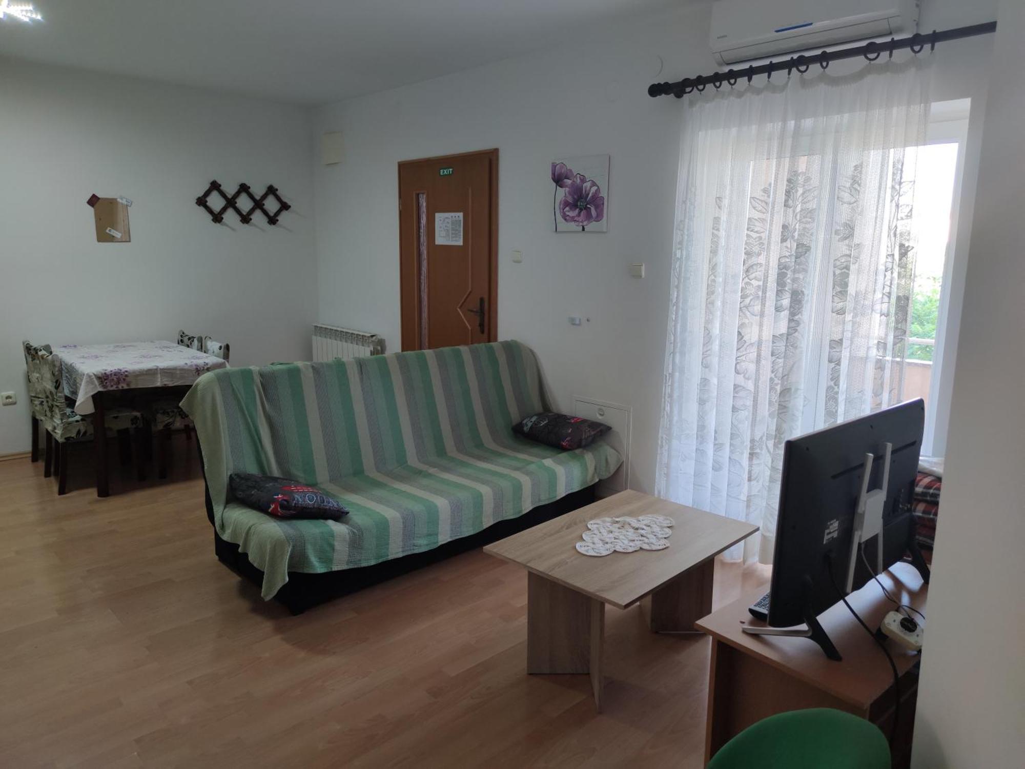 קרק Apartments Dijana מראה חיצוני תמונה